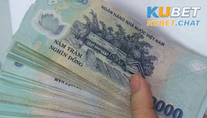 Mơ thấy nhiều tiền 500.000 nghìn rơi từ trên trời xuống